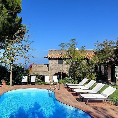 Fondo Turiello Villa Gardens Pool And Guest Services マッサ・ルブレンセ エクステリア 写真